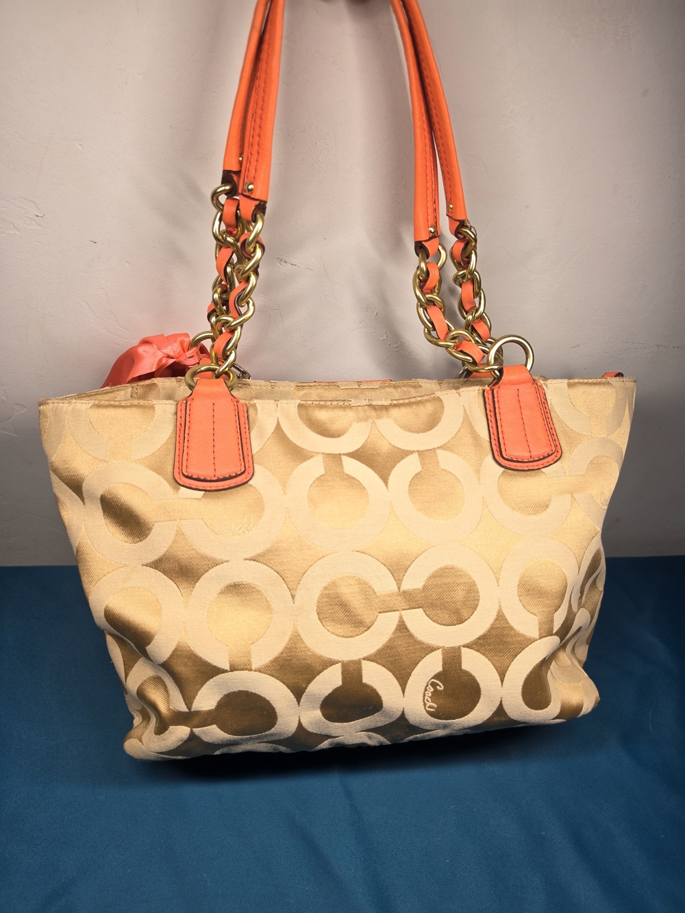 Coach Poppy Signature Glam Tote - Picture 2 of 4